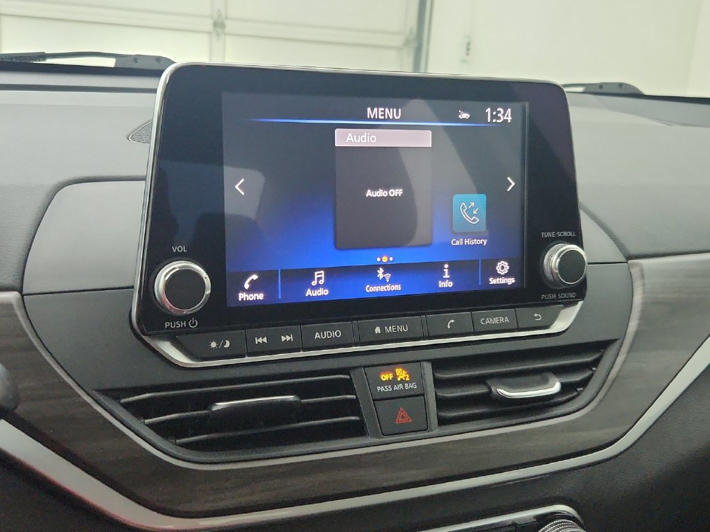 Used 2025 Nissan Altima 2.5 SV FWD image 26