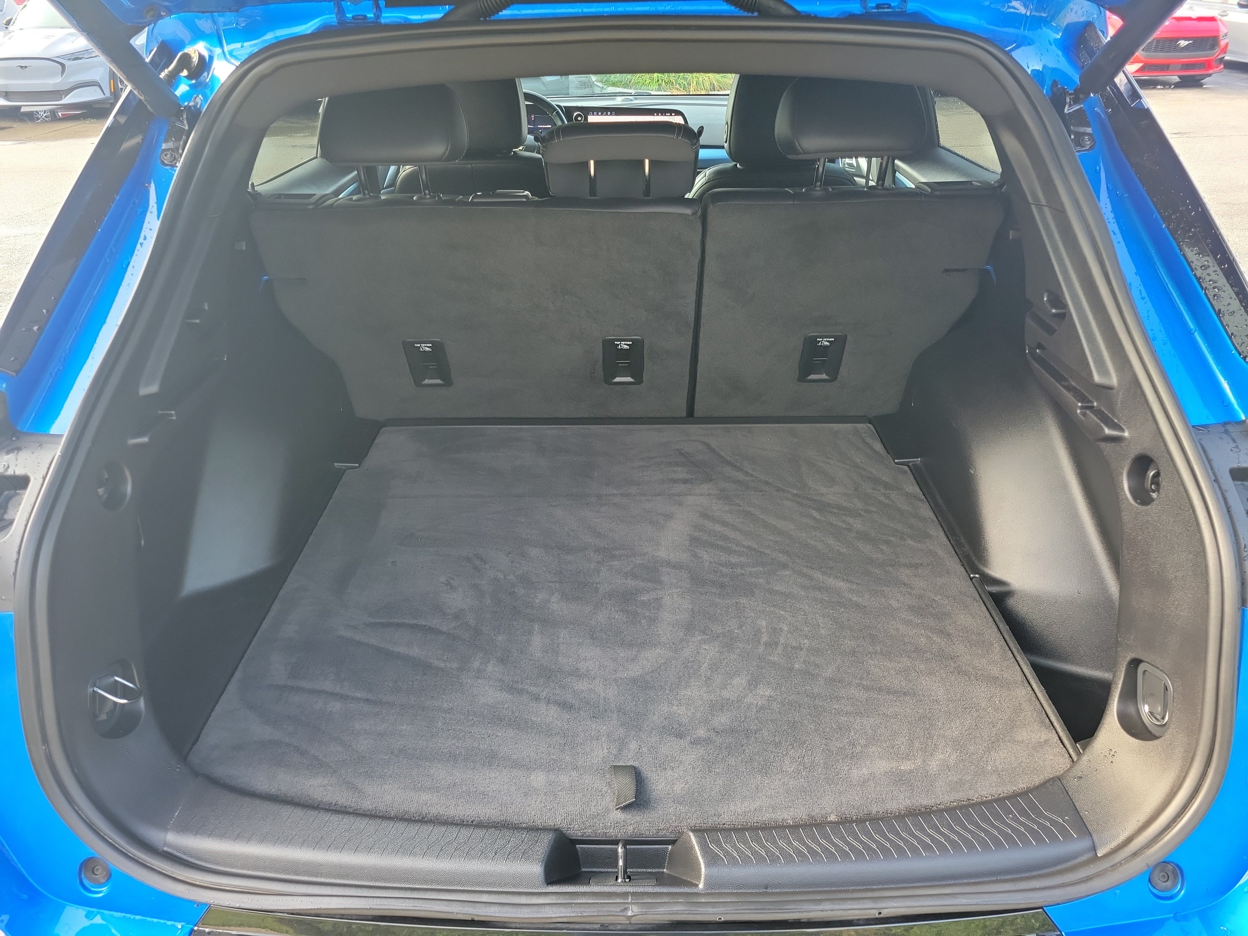 Used 2025 Chevrolet Equinox EV LT w/ Convenience Package FWD image 12