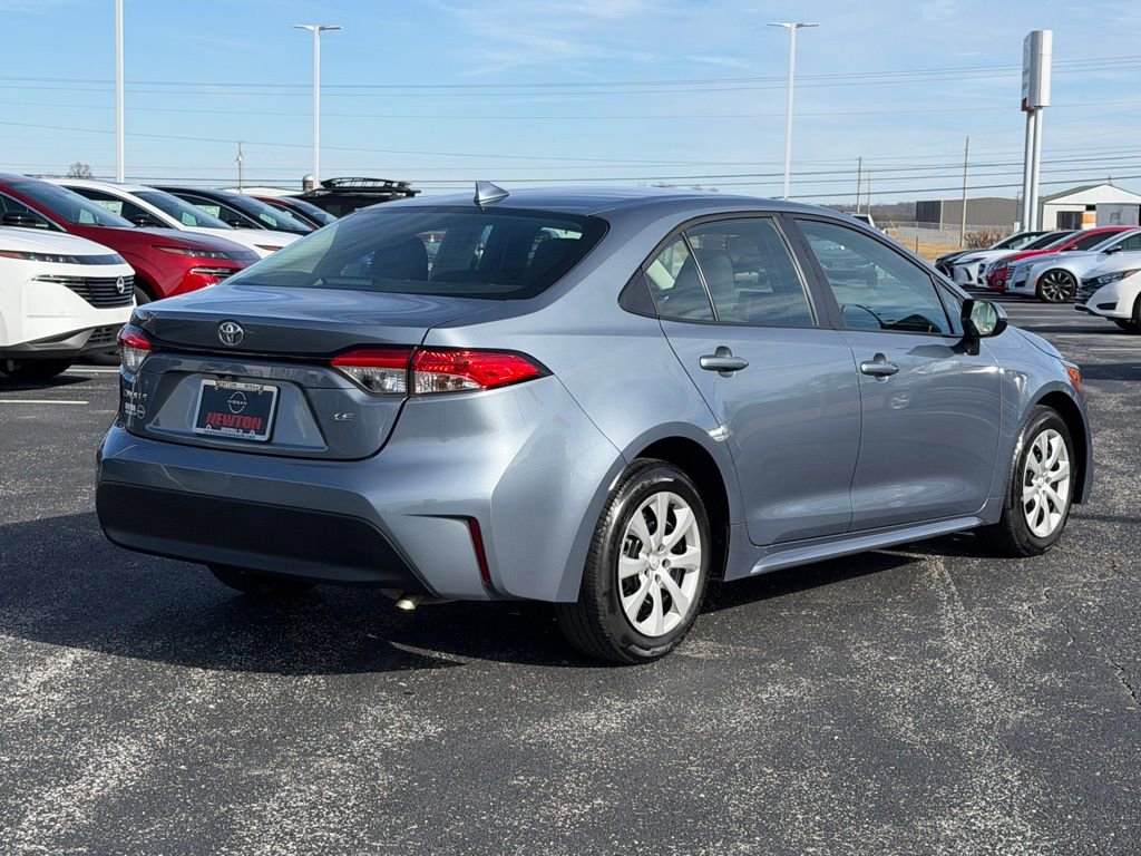 Used 2024 Toyota Corolla LE image 6