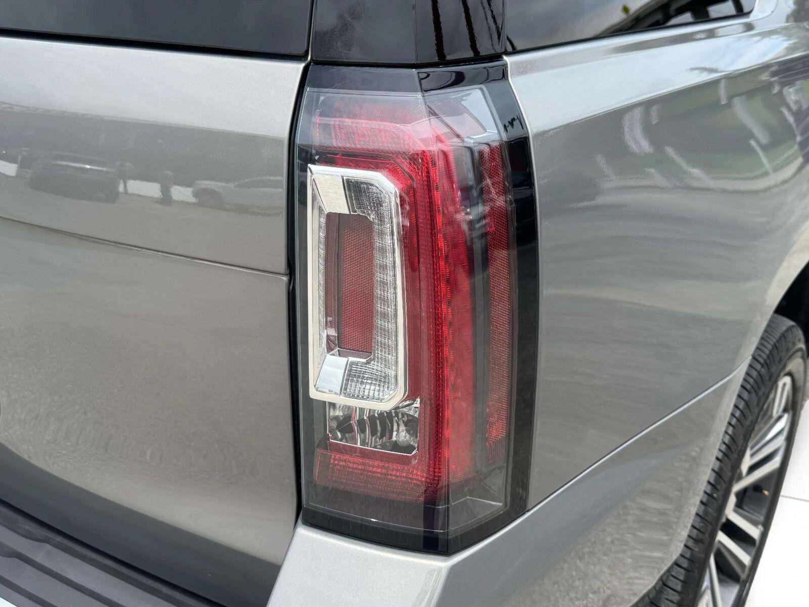 Used 2019 GMC Yukon Denali w/ Denali Ultimate Package AWD/4WD image 17