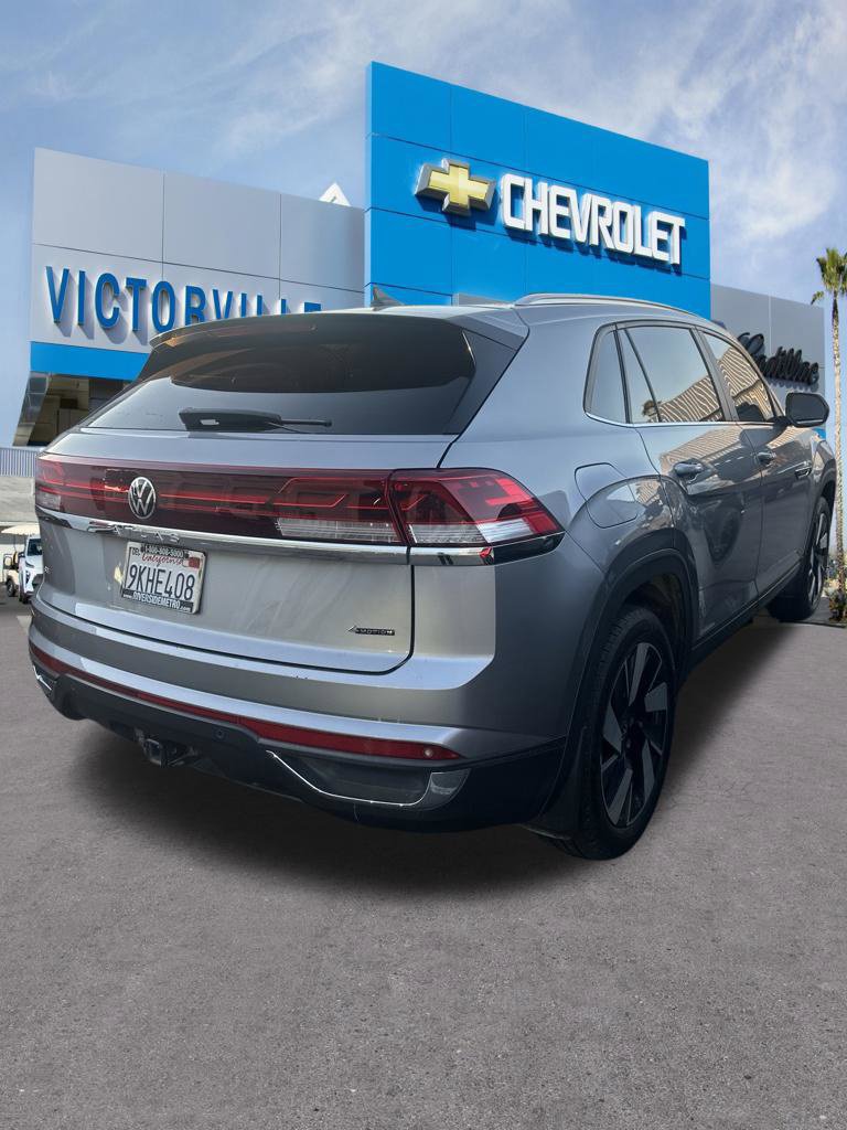 Used 2024 Volkswagen Atlas Cross Sport SE AWD/4WD image 4