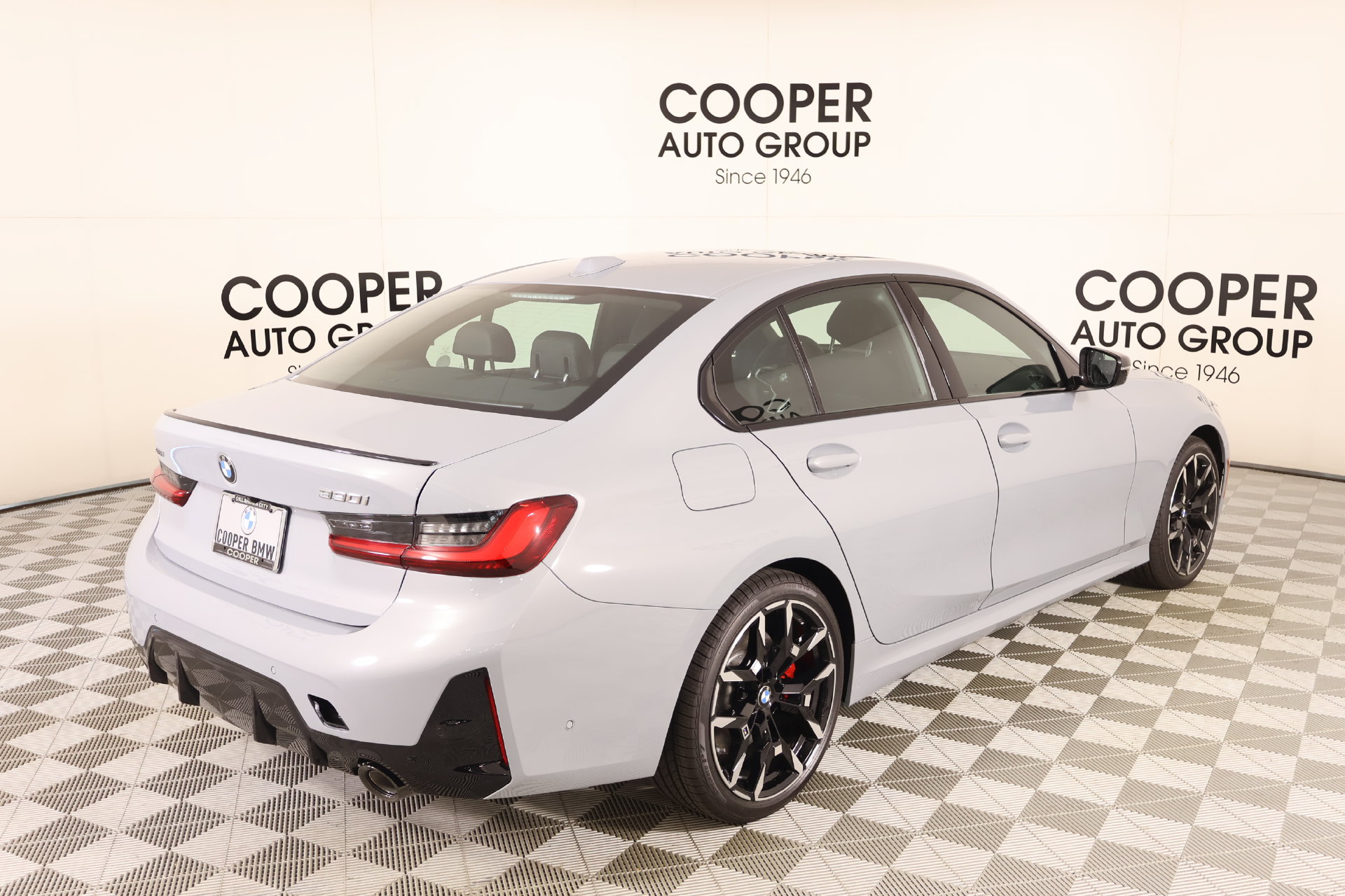 New 2026 BMW 330i xDrive Sedan w/ M Sport Package AWD/4WD image 21