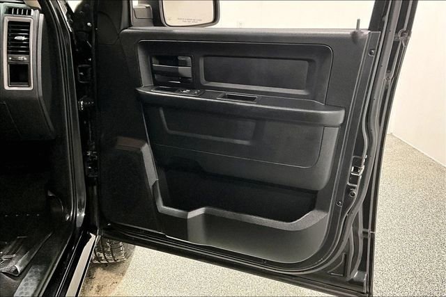 Used 2015 RAM 1500 Express image 30