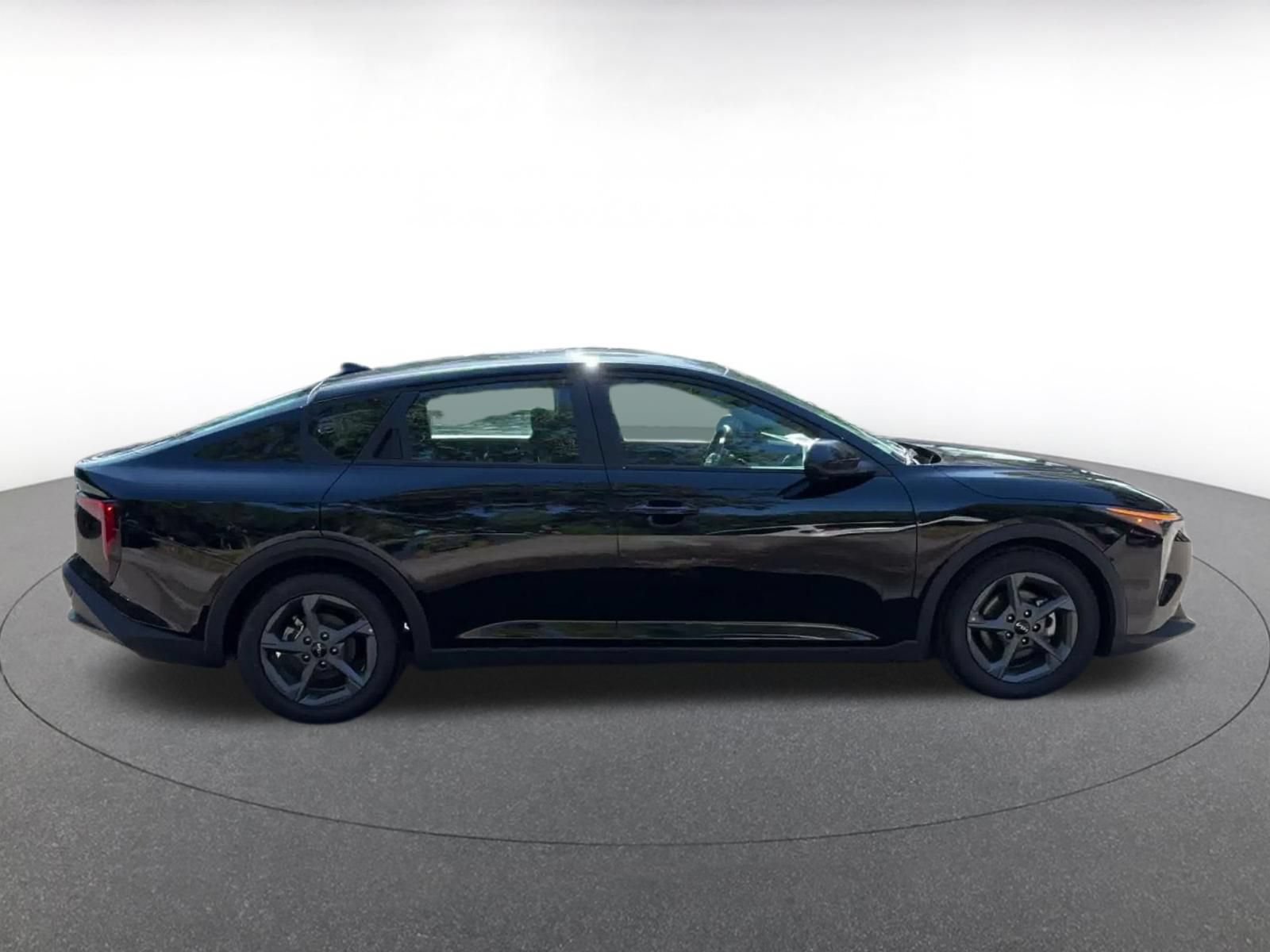 Used 2025 Kia K4 FWD image 15