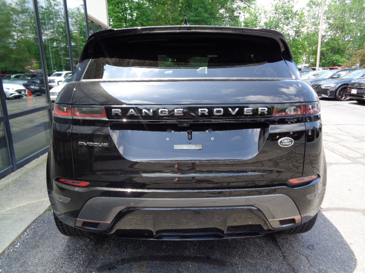 Used 2022 Land Rover Range Rover Evoque R-Dynamic SE image 6