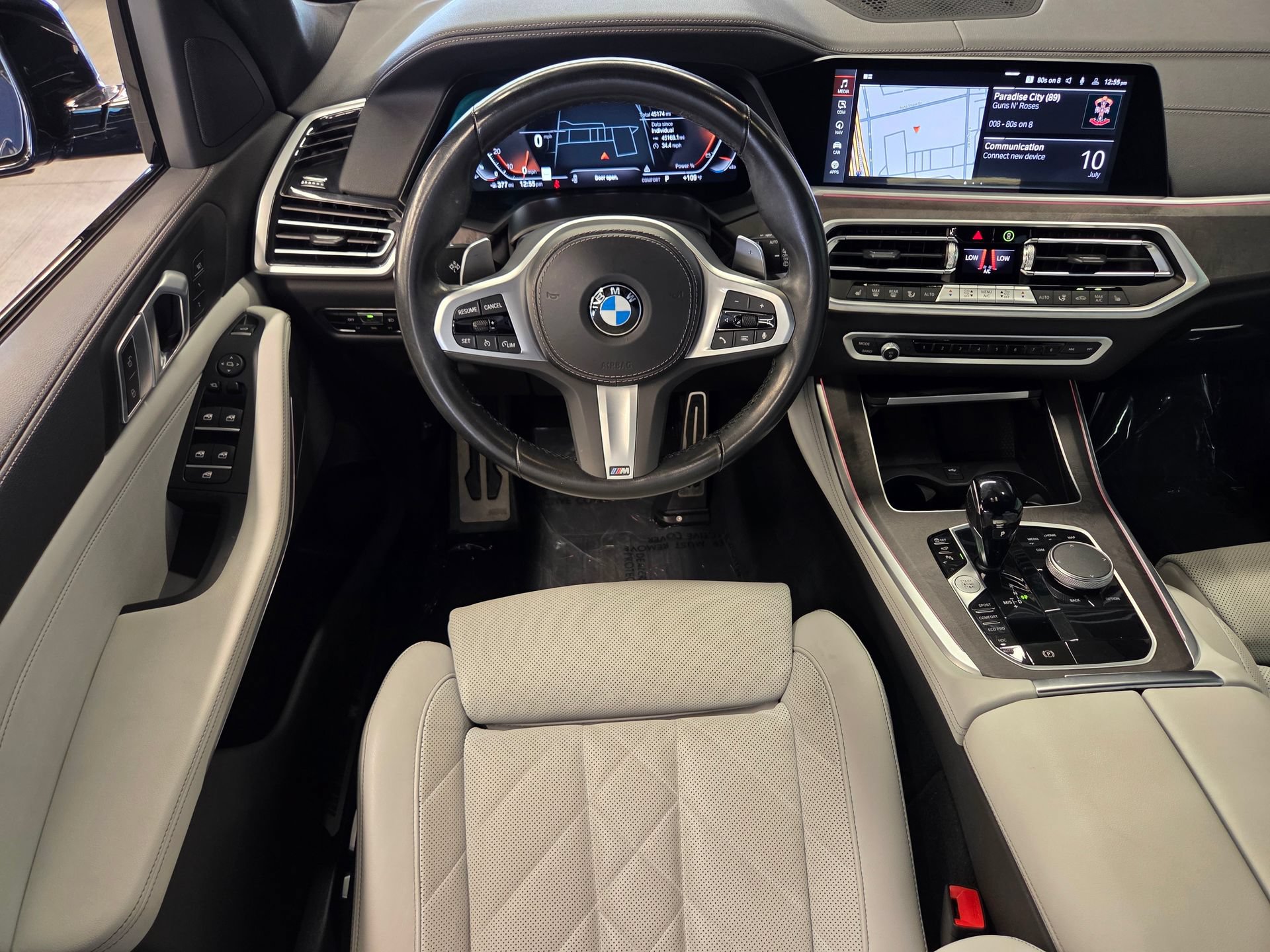 Used 2023 BMW X5 xDrive40i w/ M Sport Package AWD/4WD image 13