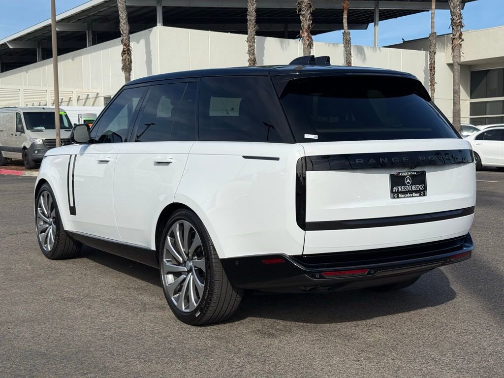 Used 2025 Land Rover Range Rover SE image 8