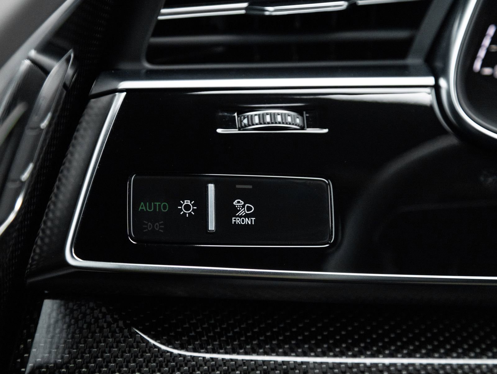 Used 2023 Audi SQ8 Prestige w/ Prestige Package AWD/4WD image 17