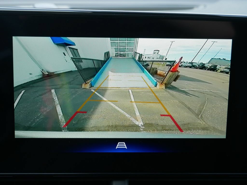 New 2026 Chevrolet Trax LT w/ Sunroof Package FWD image 26