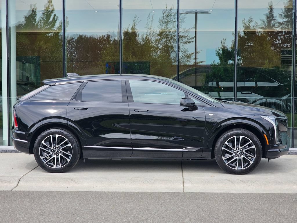 New 2026 Cadillac Optiq Sport 1 AWD/4WD image 6