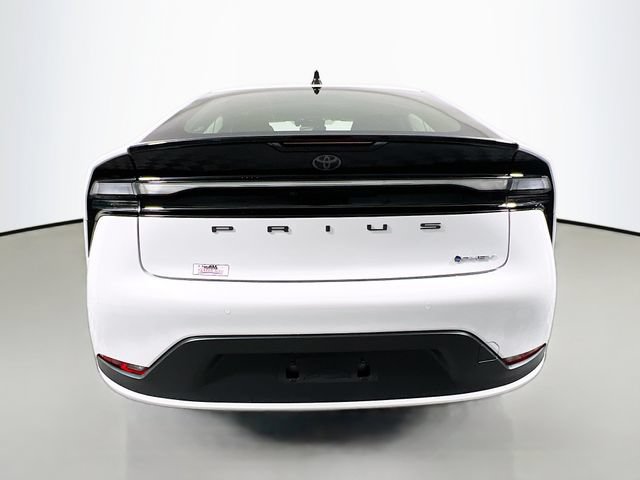 New 2026 Toyota Prius Plug-In Hybrid FWD image 4