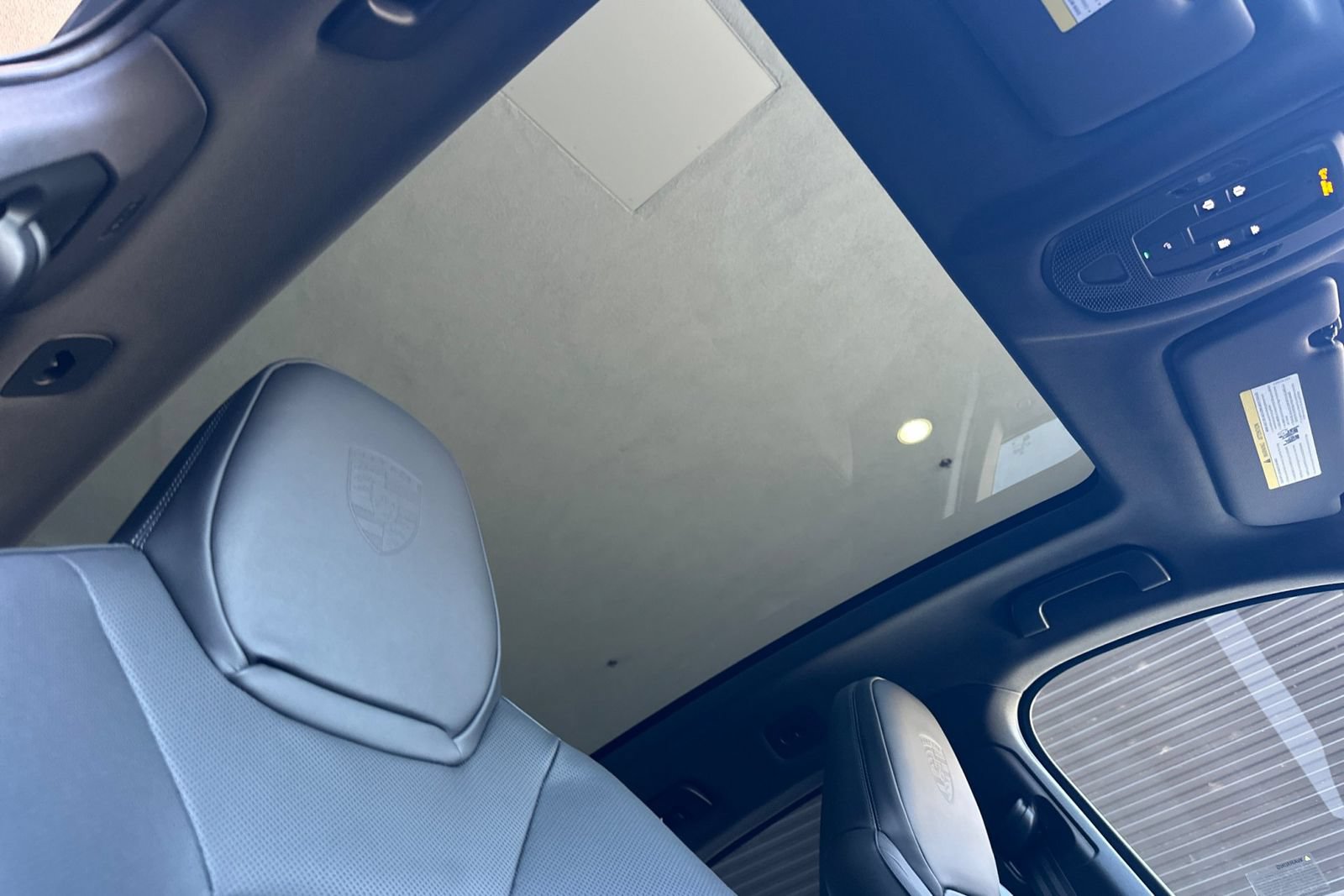 New 2026 Porsche Cayenne Coupe AWD/4WD image 19