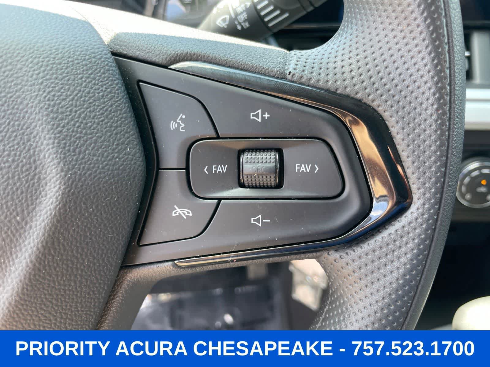 Used 2025 Chevrolet Trax LS w/ LS Convenience Package FWD image 14