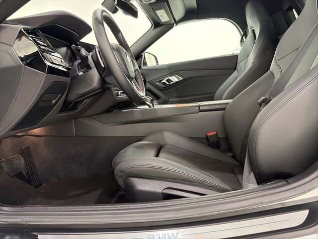 Used 2020 BMW Z4 sDrive30i image 16