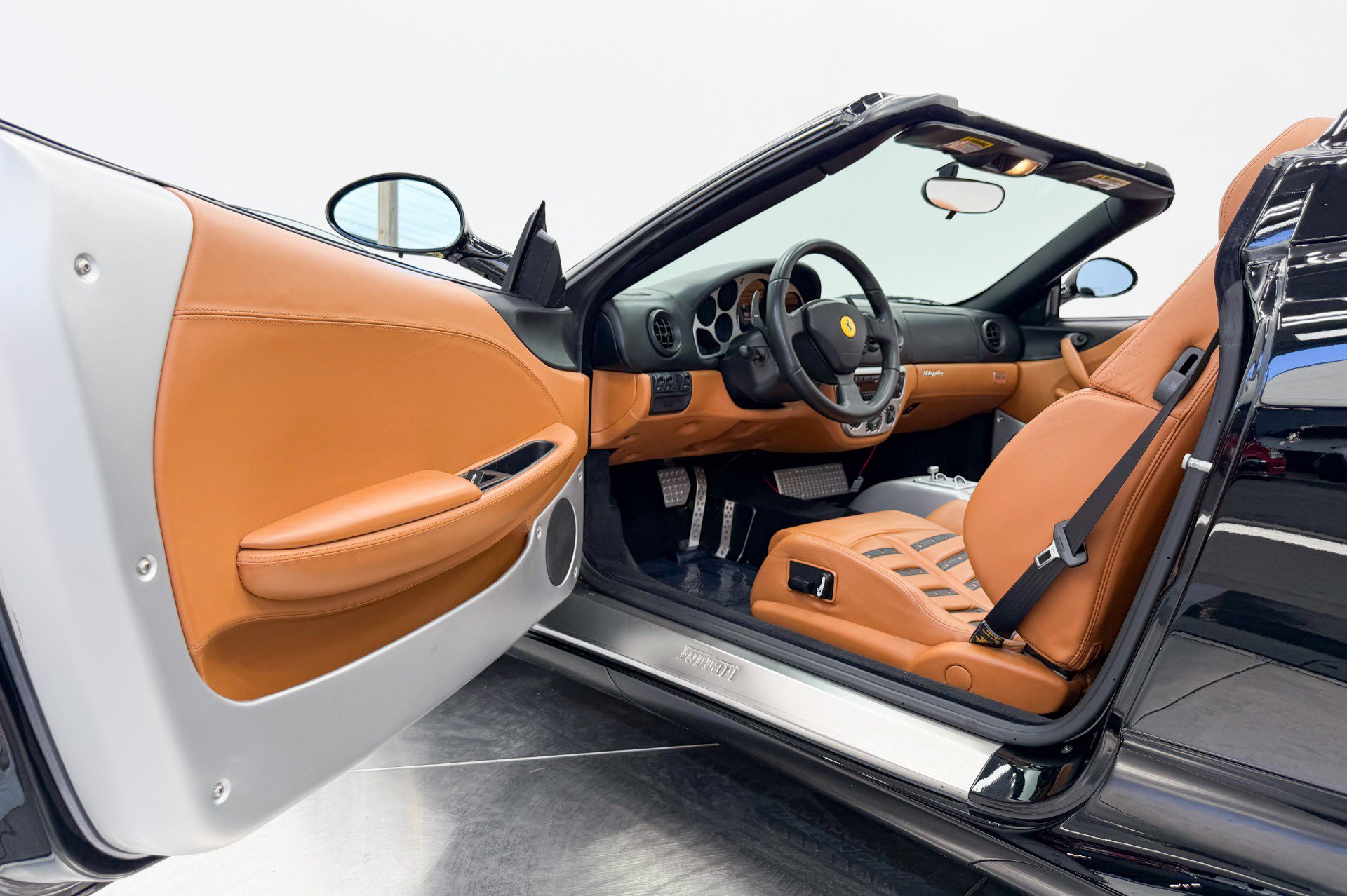 Used 2004 Ferrari 360 Spider RWD image 21