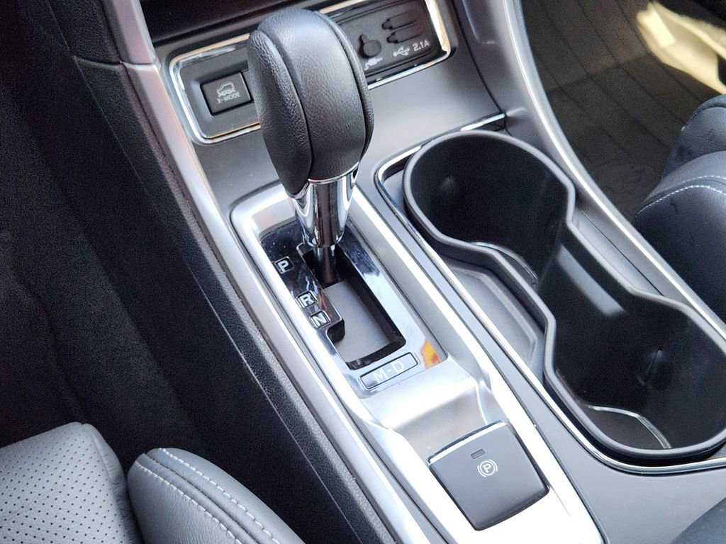 Used 2022 Subaru Ascent Limited w/ Technology Package image 21