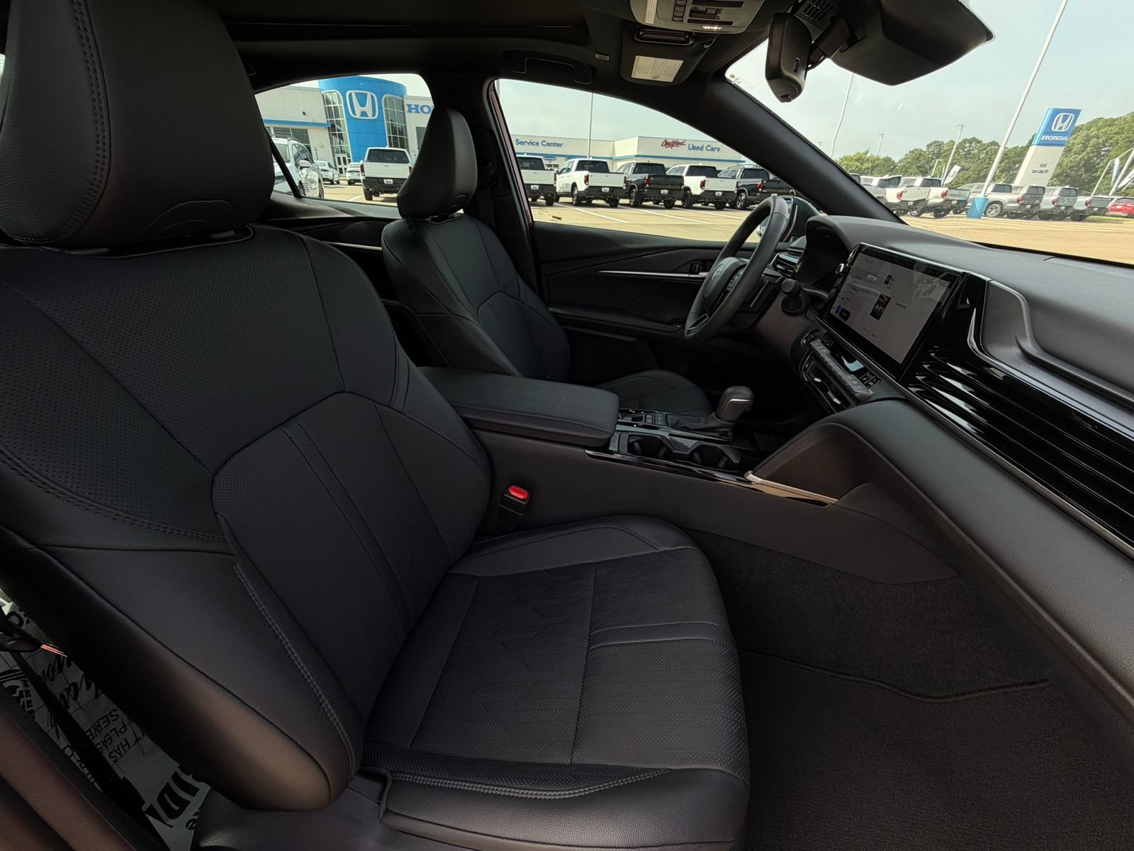 Used 2026 Toyota Camry XSE FWD image 14