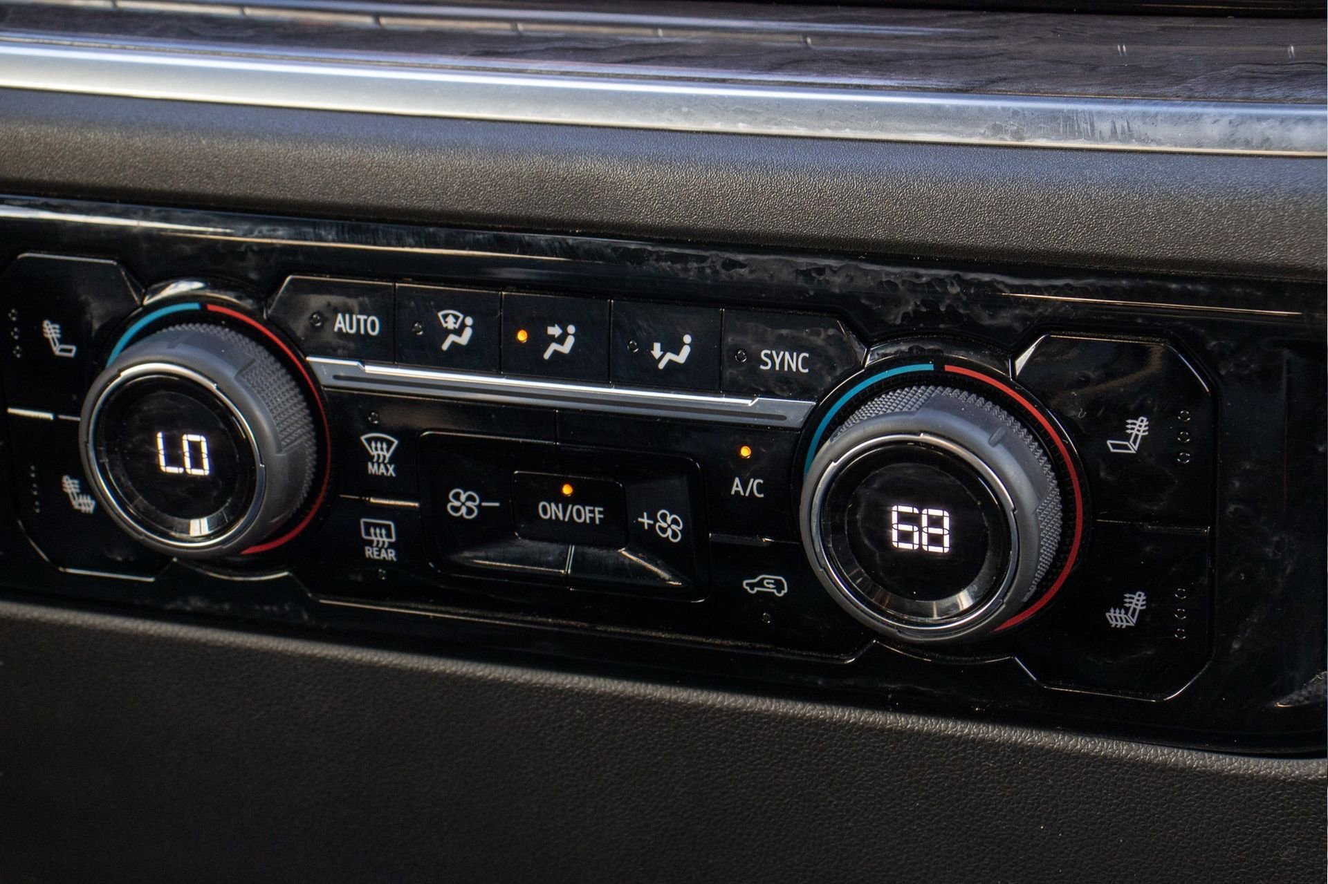 Used 2022 Chevrolet Silverado 1500 LTZ image 22