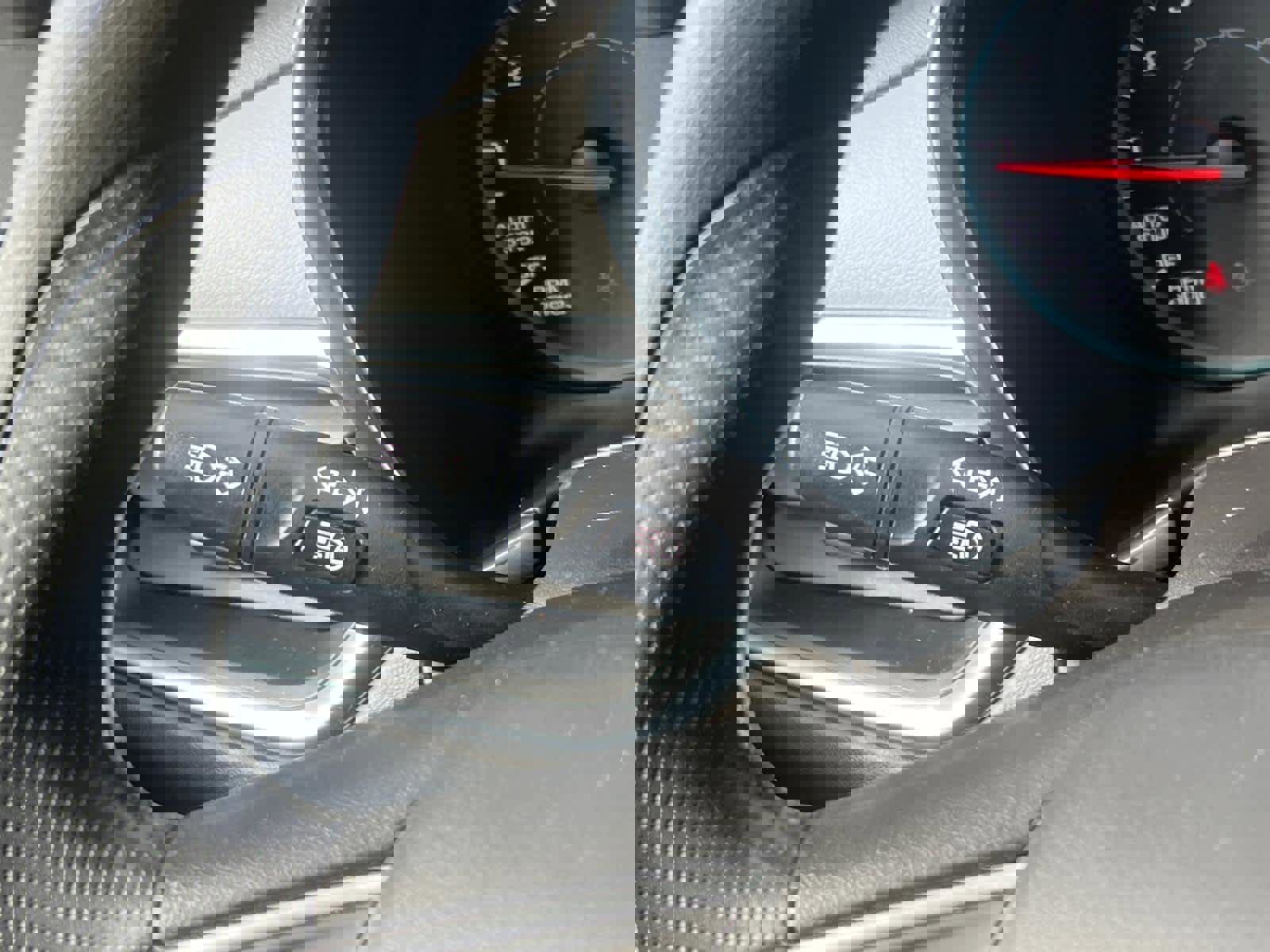 Certified 2023 Chevrolet Equinox LS image 19