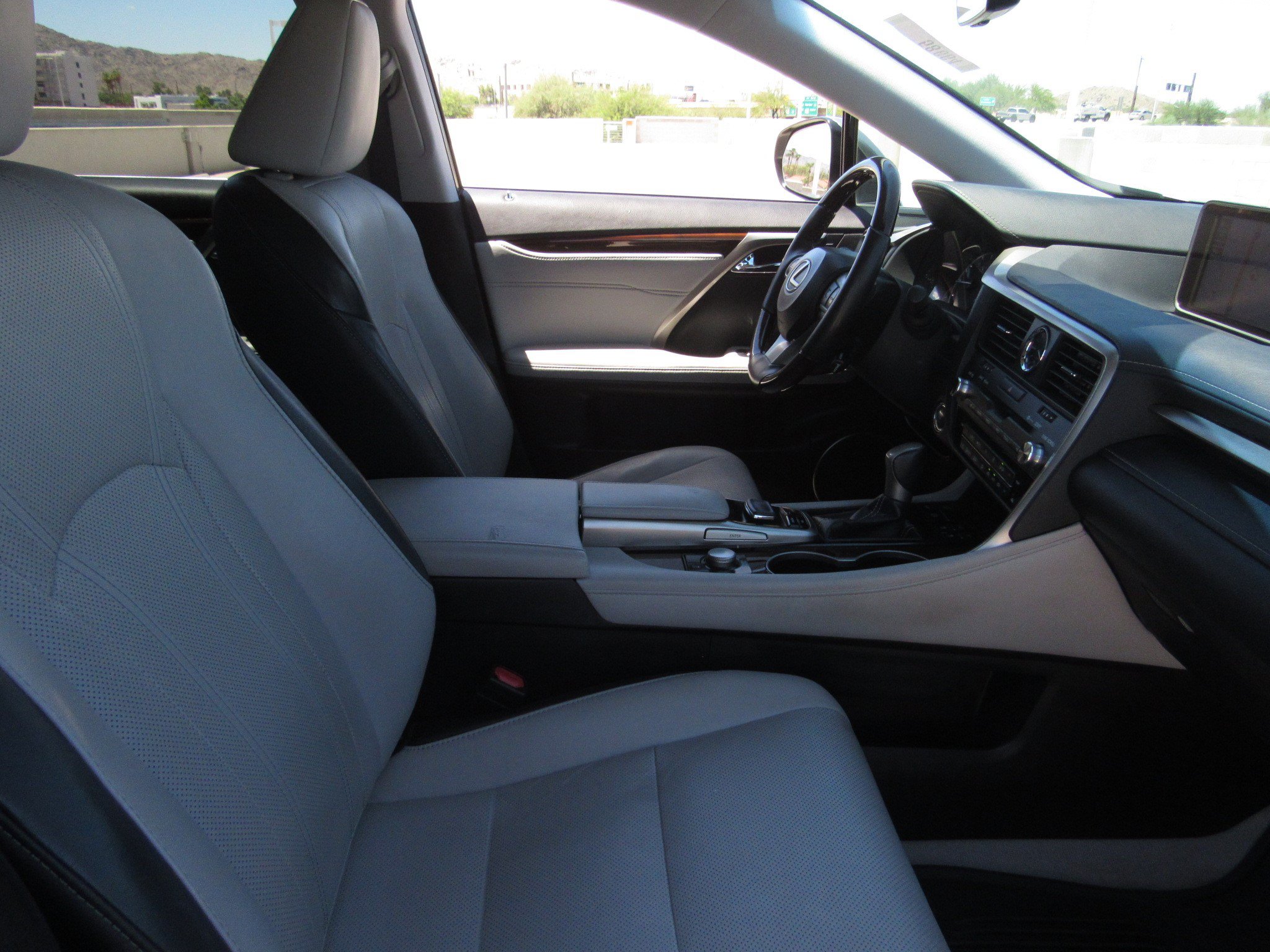 Used 2017 Lexus RX 350 FWD w/ Premium Package image 9