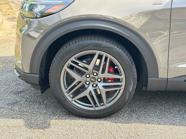 New 2026 Ford Explorer ST-Line w/ ST-Line Street Pack RWD image 13