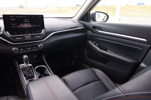 Certified 2025 Nissan Altima 2.5 SR w/ SR Premium Package AWD/4WD image 26