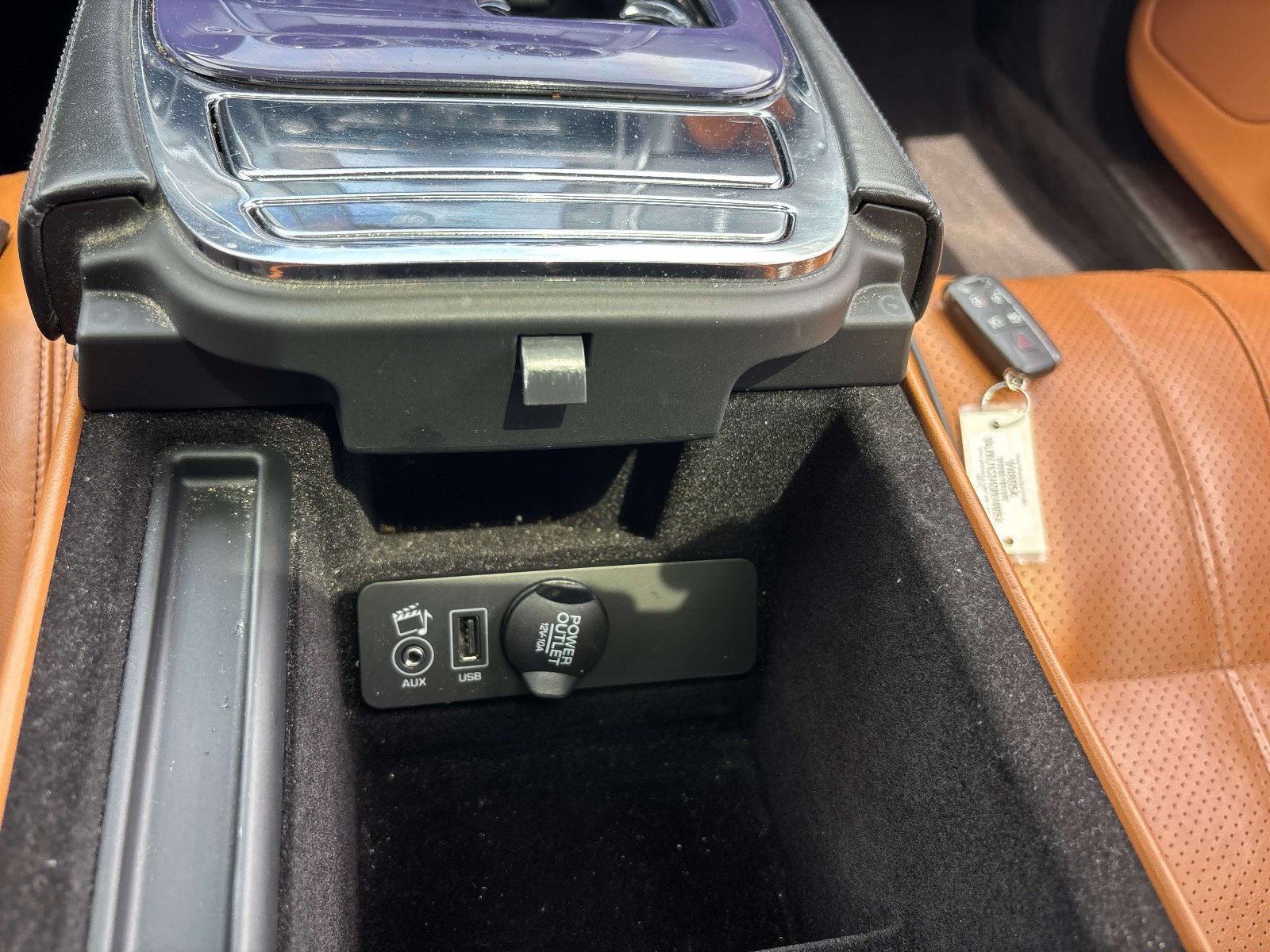 Used 2013 Jaguar XJ AWD image 30