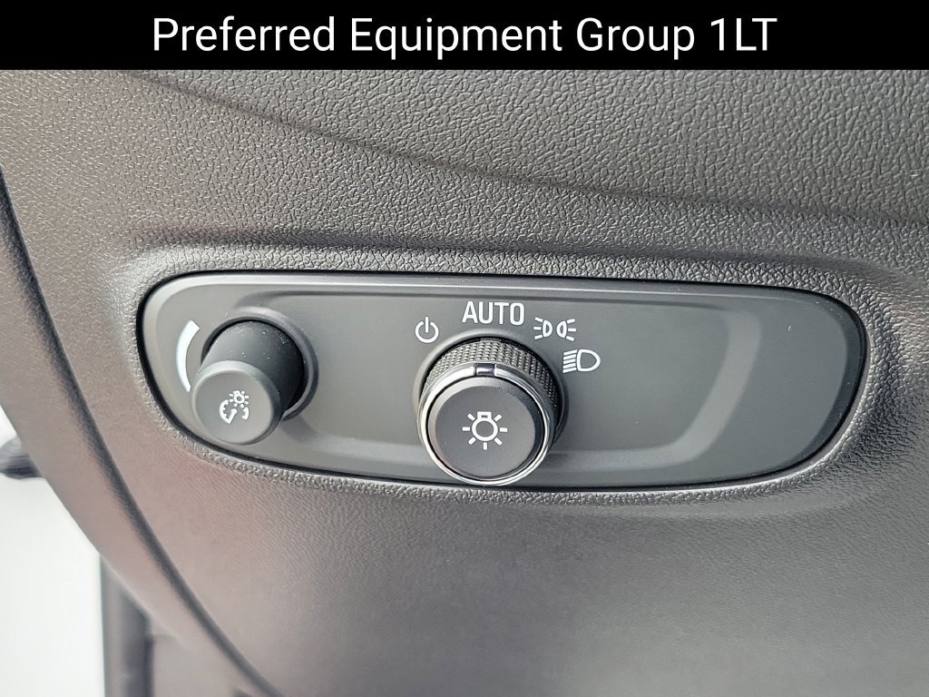 Certified 2024 Chevrolet Equinox LT w/ LPO, Floor Liner Package FWD image 12