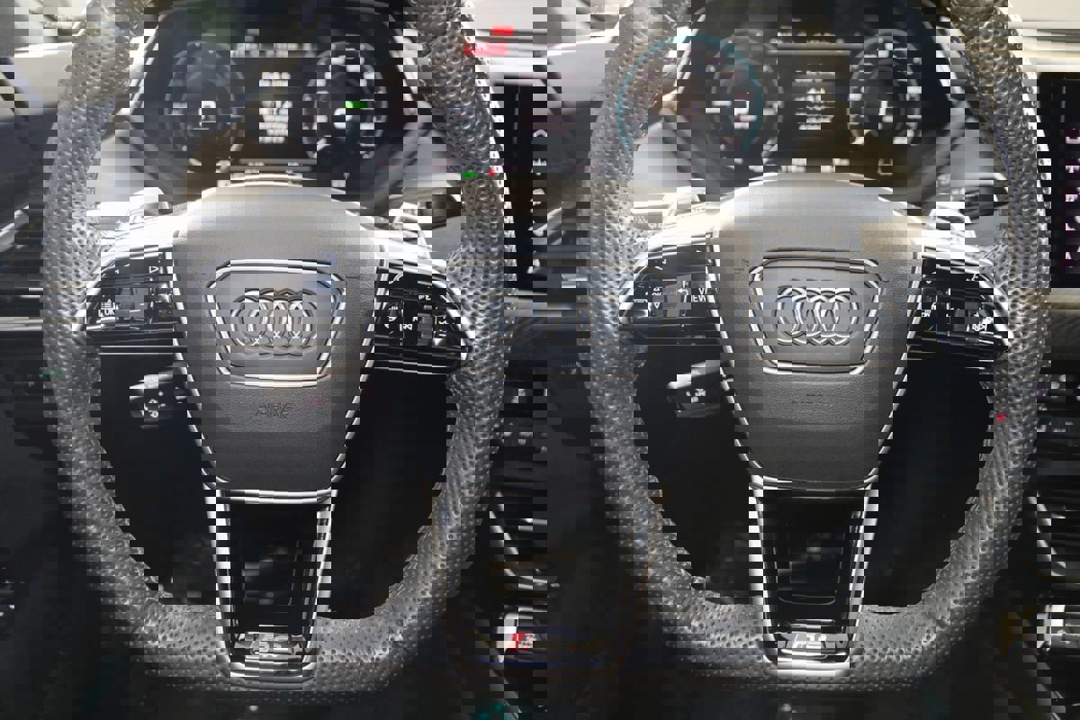 Used 2024 Audi RS e-tron GT w/ Carbon Performance Package image 72