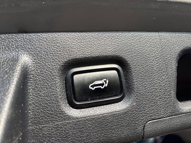 Used 2022 Hyundai Santa Fe XRT image 33