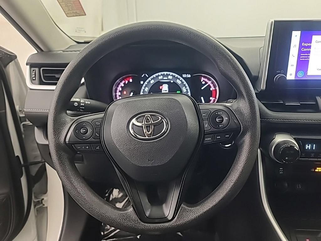 Used 2023 Toyota RAV4 XLE AWD/4WD image 32