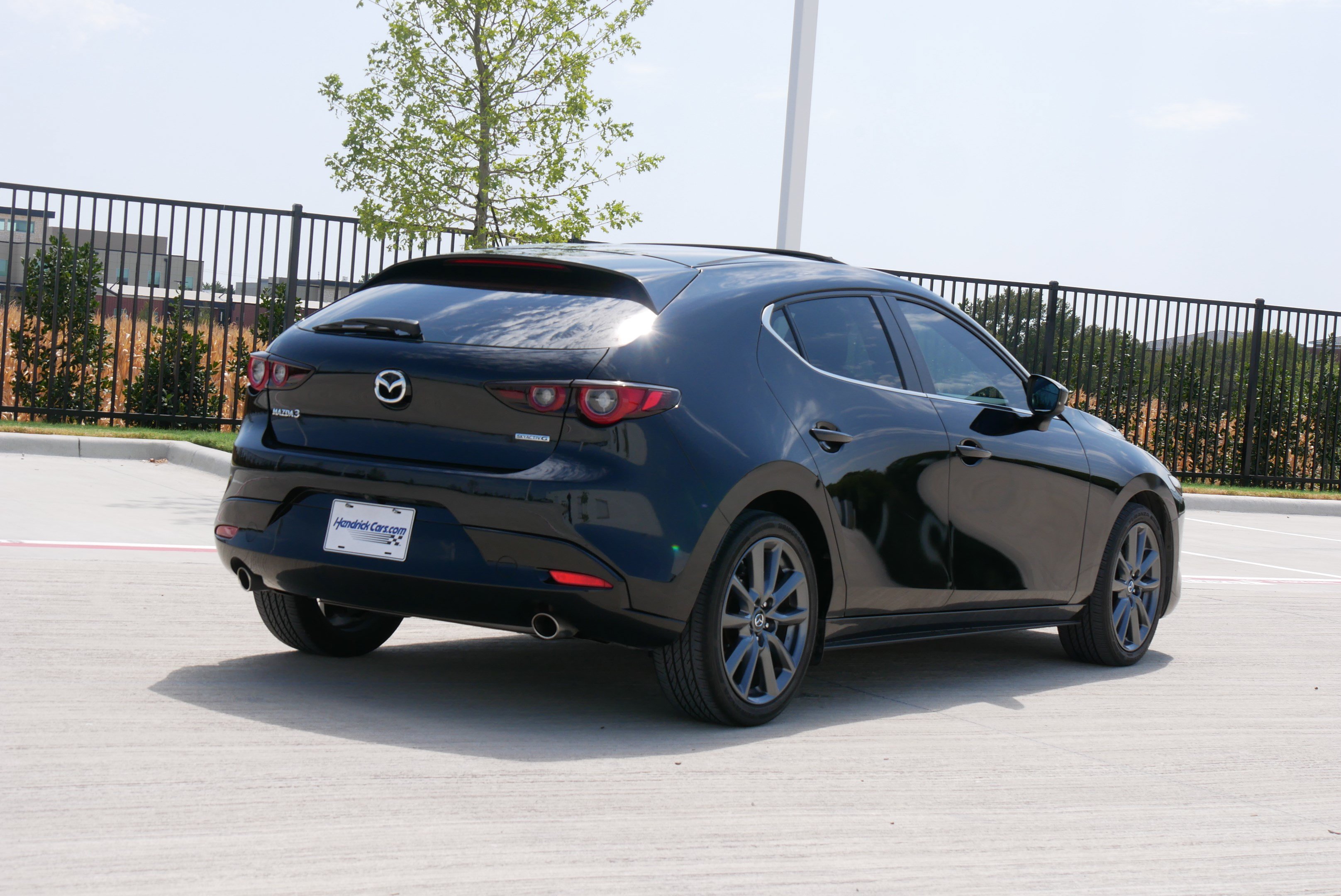 Used 2022 MAZDA MAZDA3 s FWD image 9