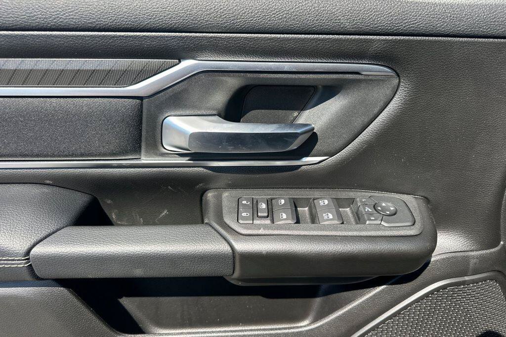 New 2026 RAM 1500 Big Horn AWD/4WD image 11