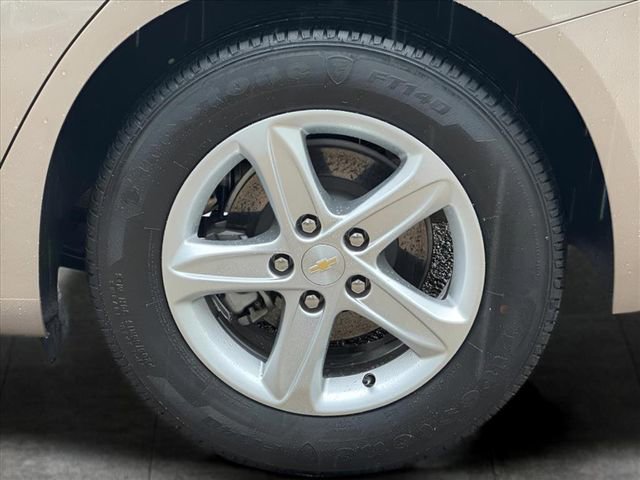 Used 2023 Chevrolet Malibu LS image 7