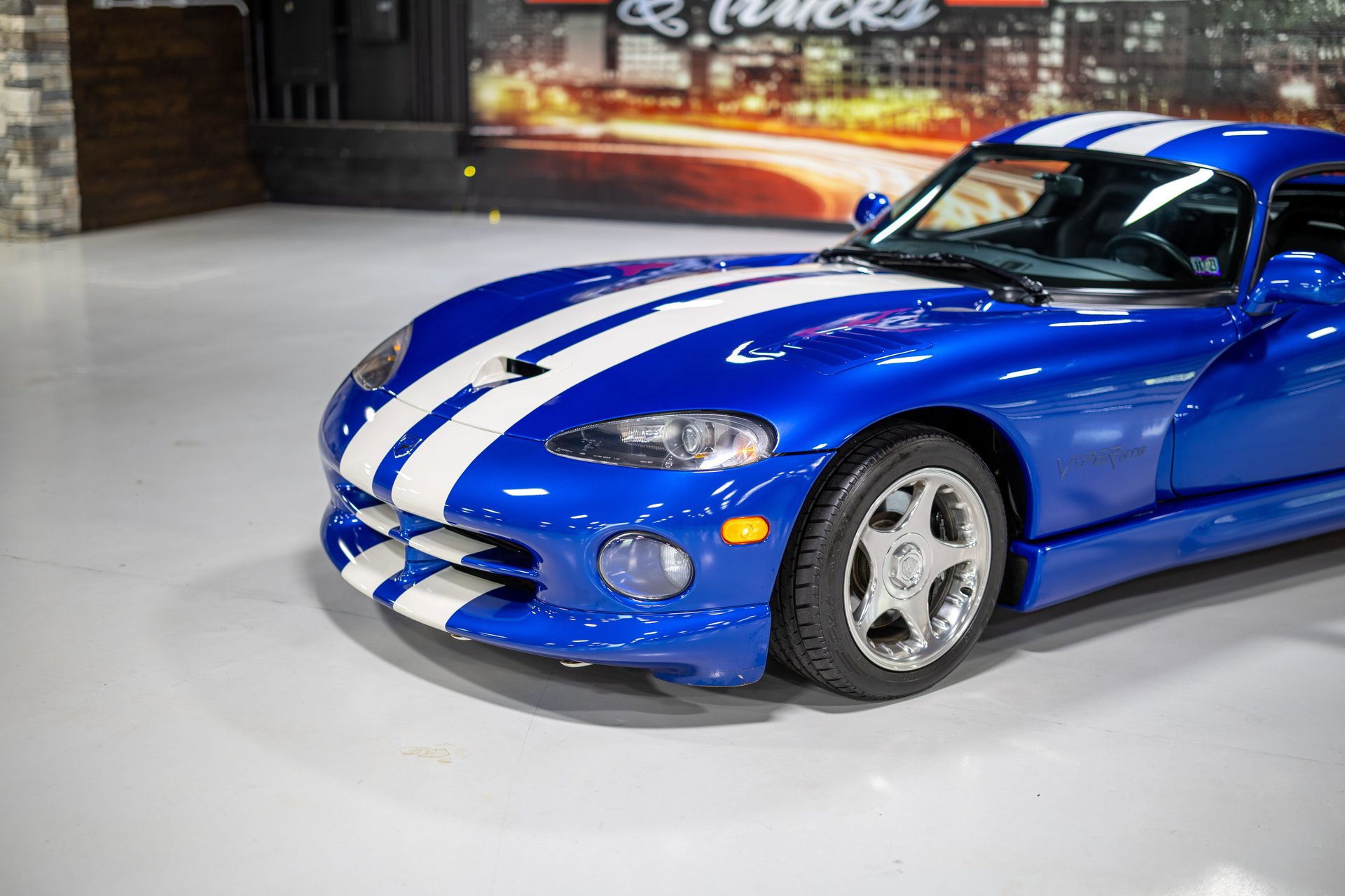Used 1996 Dodge Viper GTS RWD image 11