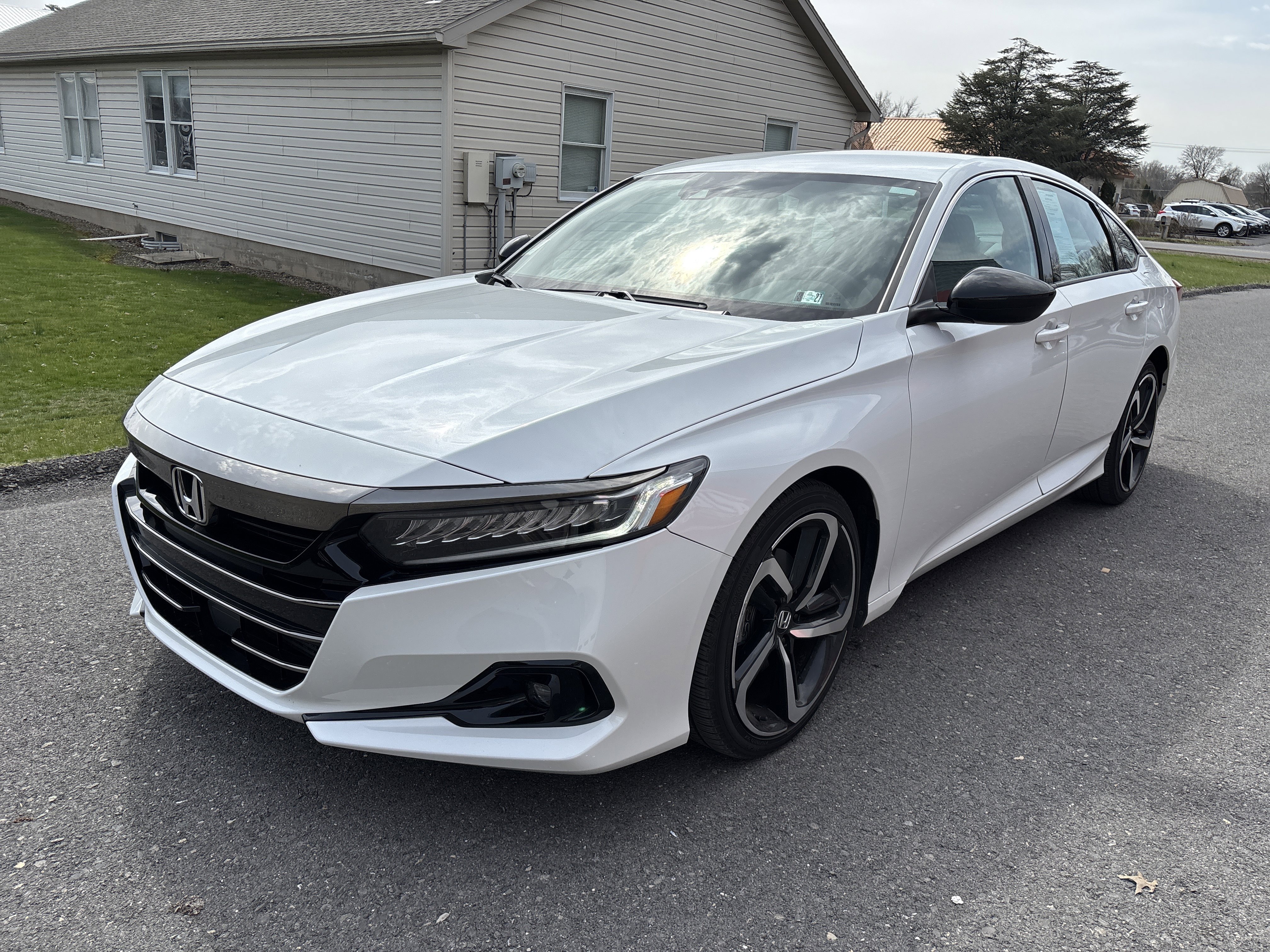 Used 2022 Honda Accord Sport image 8