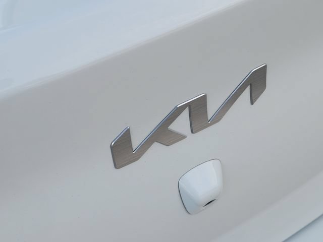 Used 2023 Kia Rio LX FWD image 8