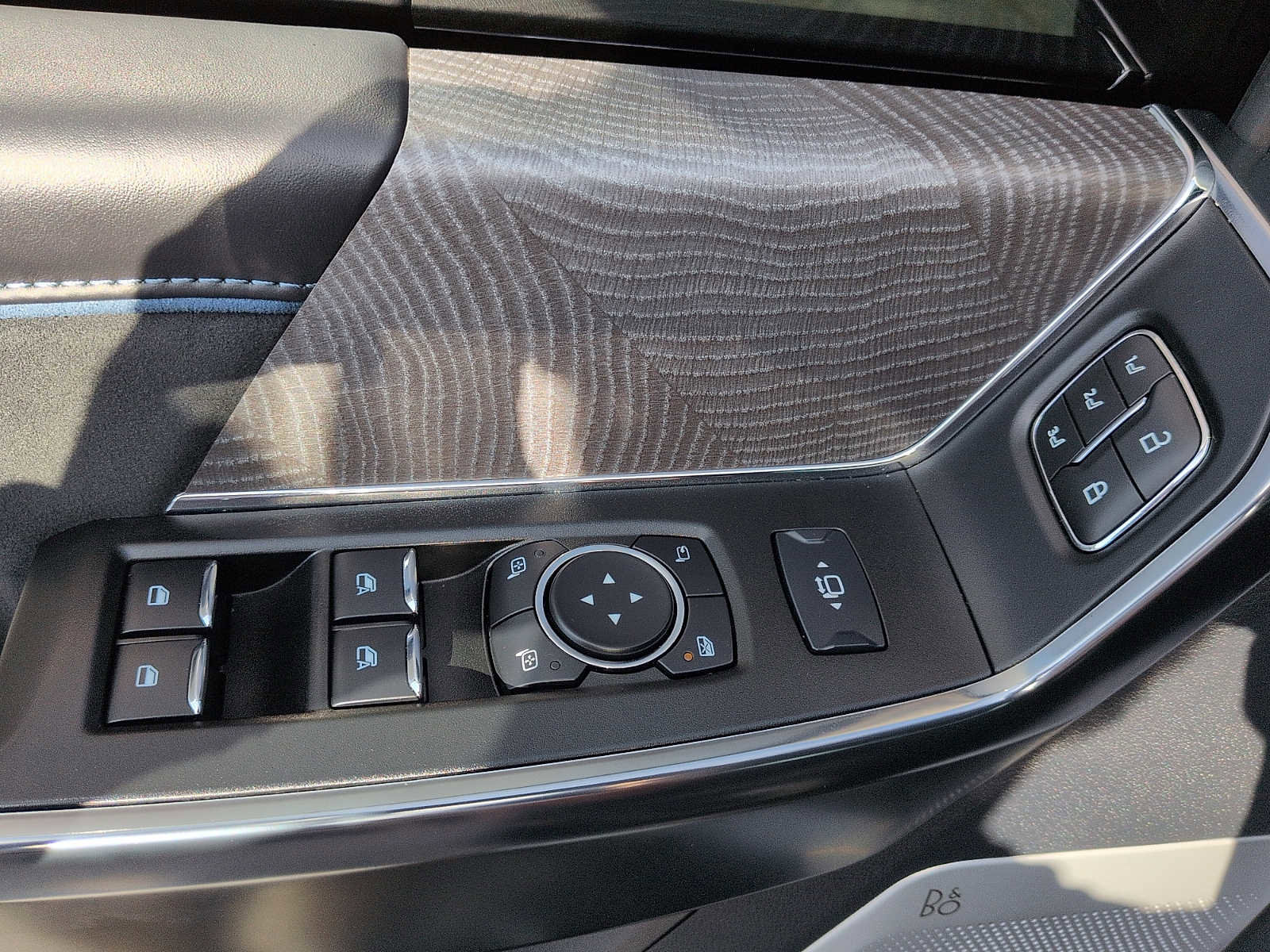 Used 2025 Ford F250 Platinum image 16