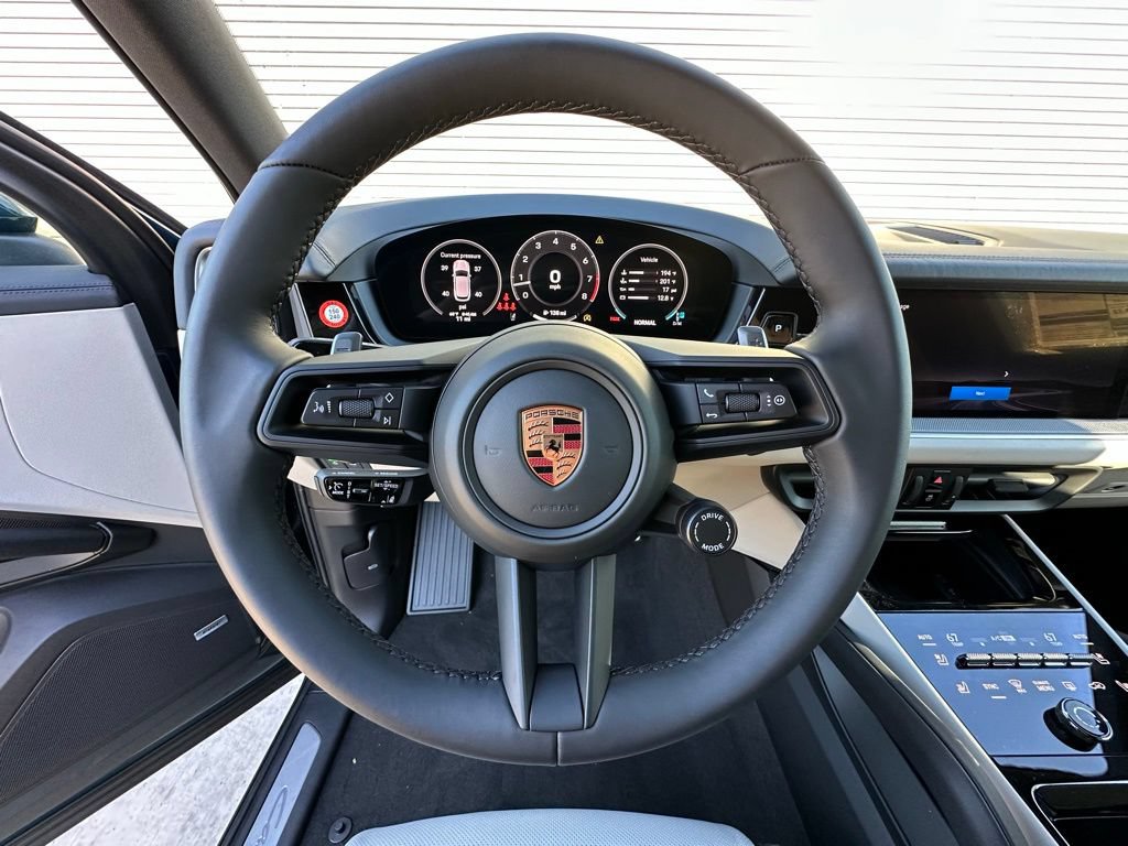 Used 2026 Porsche Cayenne S AWD/4WD image 15