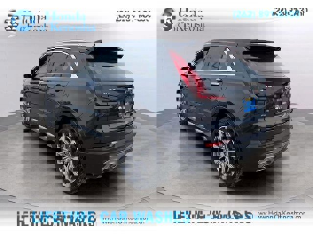 Used 2022 Cadillac XT4 Premium Luxury image 5