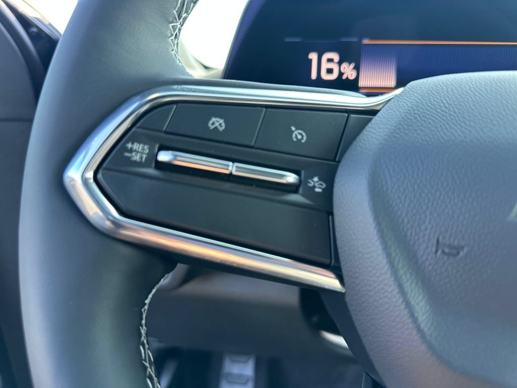 New 2026 Chevrolet Blazer EV LT AWD/4WD image 17