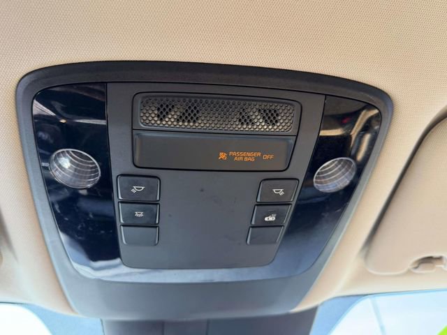 Used 2024 Kia Carnival LX FWD image 30
