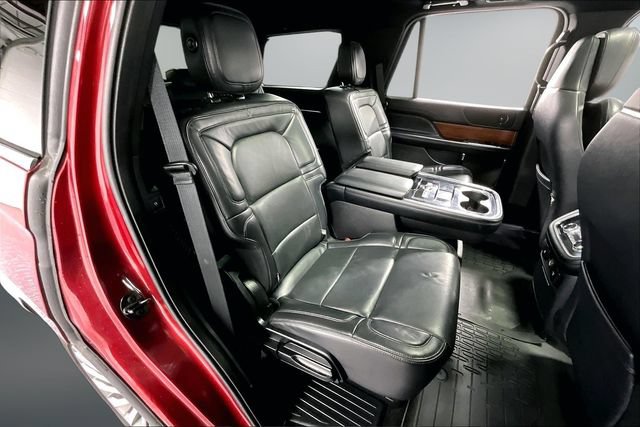 Used 2019 Lincoln Navigator Reserve AWD/4WD image 24