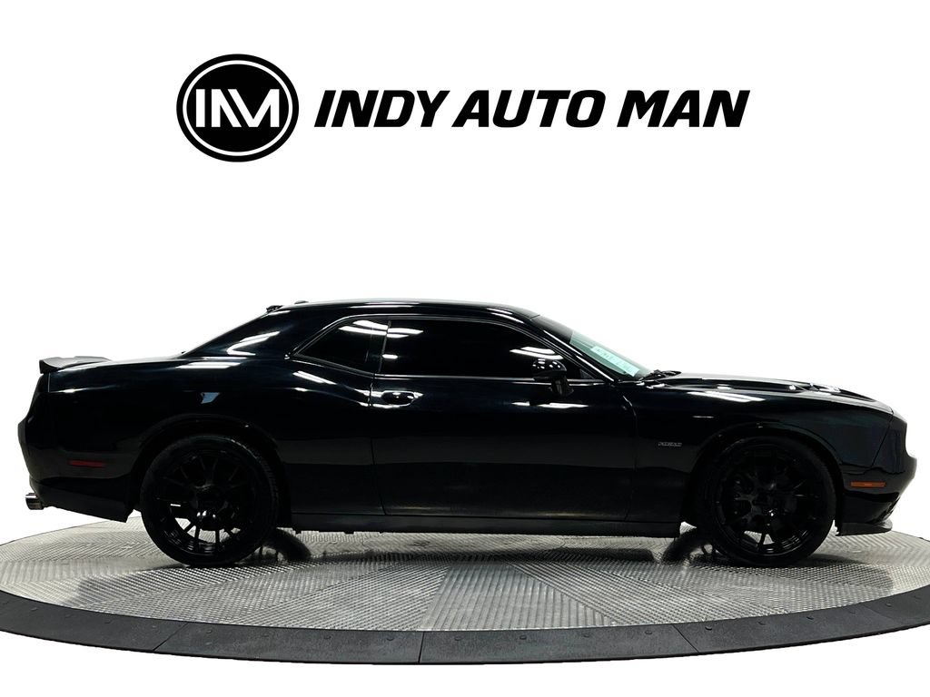 Used 2018 Dodge Challenger R/T w/ Performance Handling Group RWD image 3