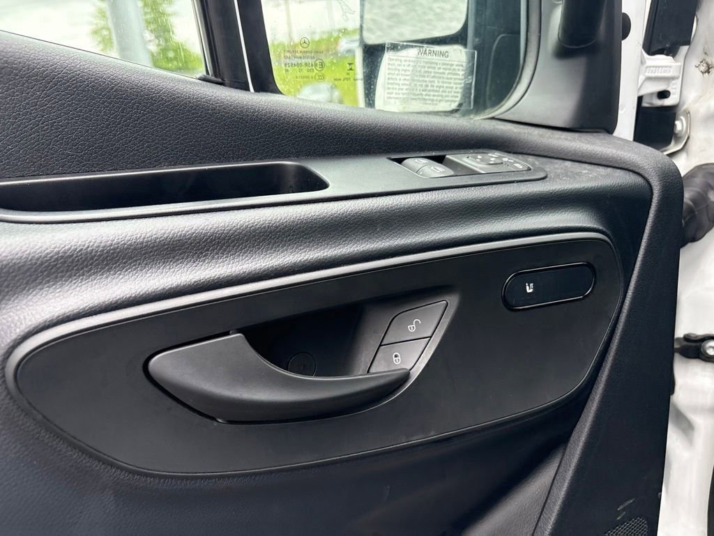 Used 2025 Mercedes-Benz Sprinter 2500 image 6