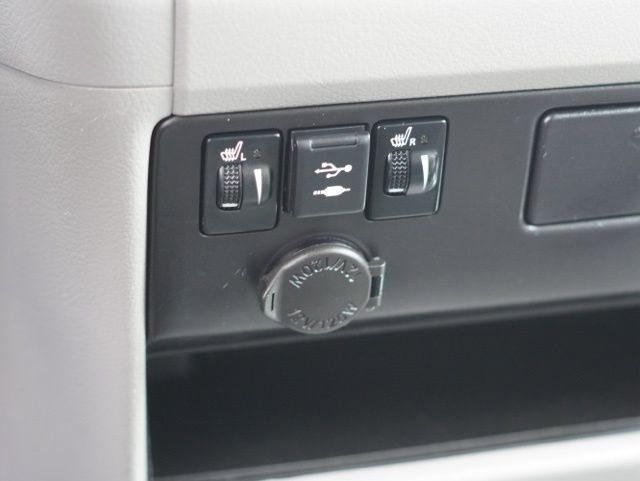 Used 2018 Toyota Sienna XLE w/ XLE Navigation Package image 30