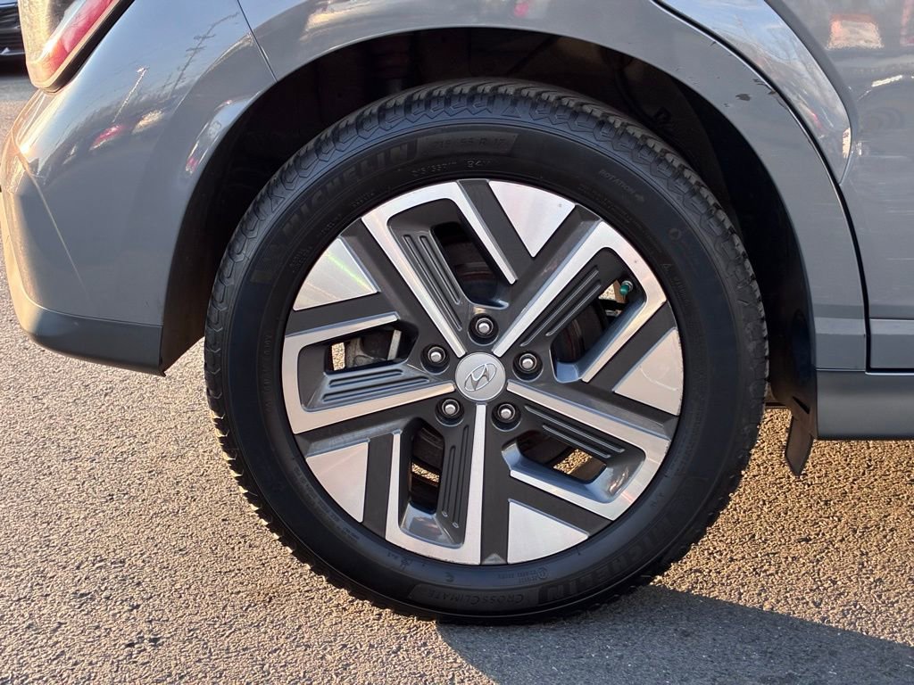 Used 2022 Hyundai Kona SEL w/ Convenience Package image 51