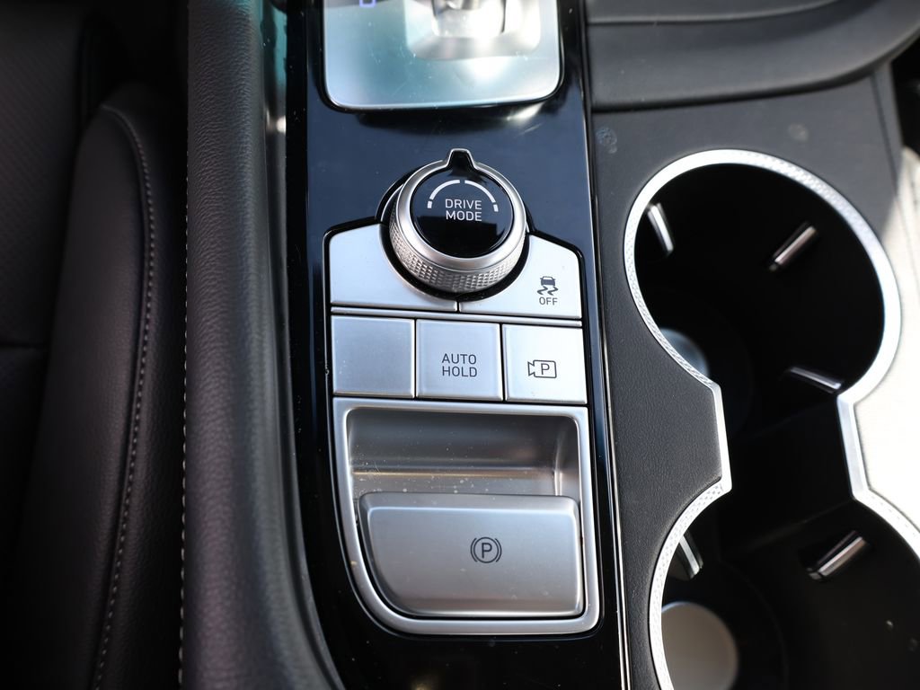 Used 2026 Genesis G70 2.5T RWD image 25