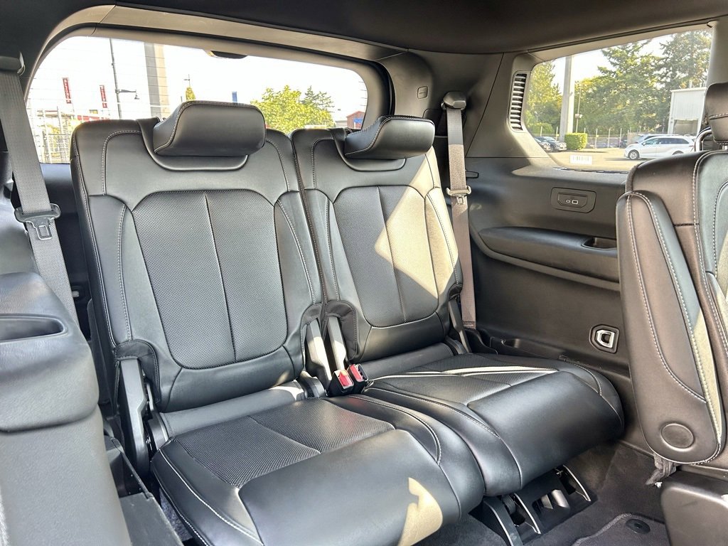 Used 2024 Jeep Grand Cherokee L Limited w/ Luxury Tech Group II image 16