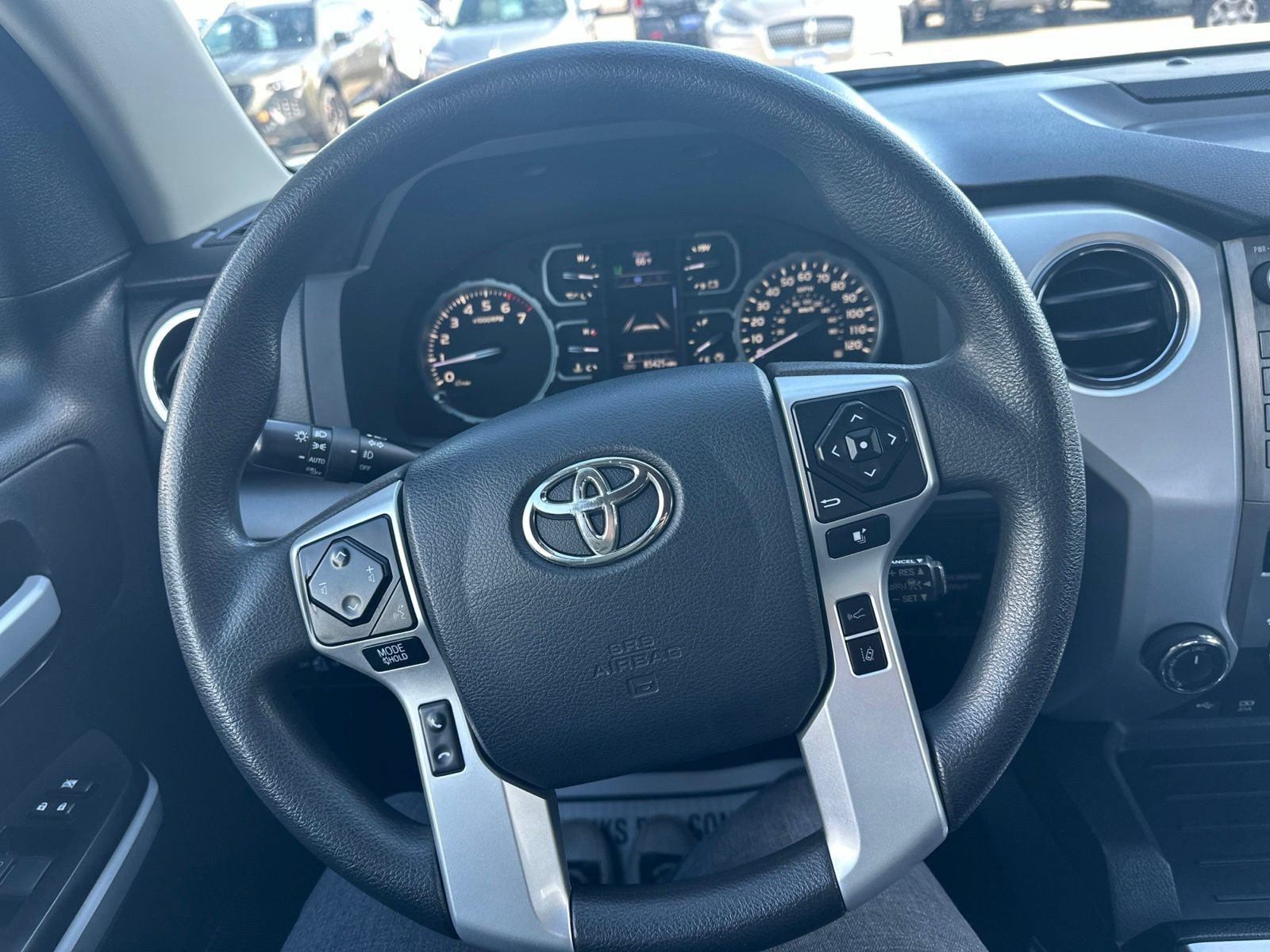 Used 2020 Toyota Tundra SR5 w/ SR5 Upgrade Package AWD/4WD image 45